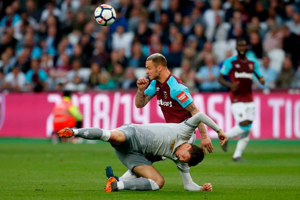 深入发展 深入发展